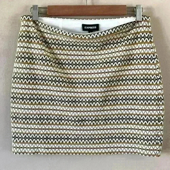 Express Embroidered Mini Skirt Sz Medium Yellow Black Stretch Mini Skirt - Picture 1 of 10